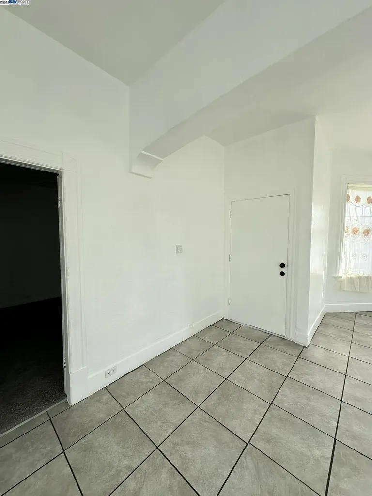 1725 96th Avenue Oakland CA 94603