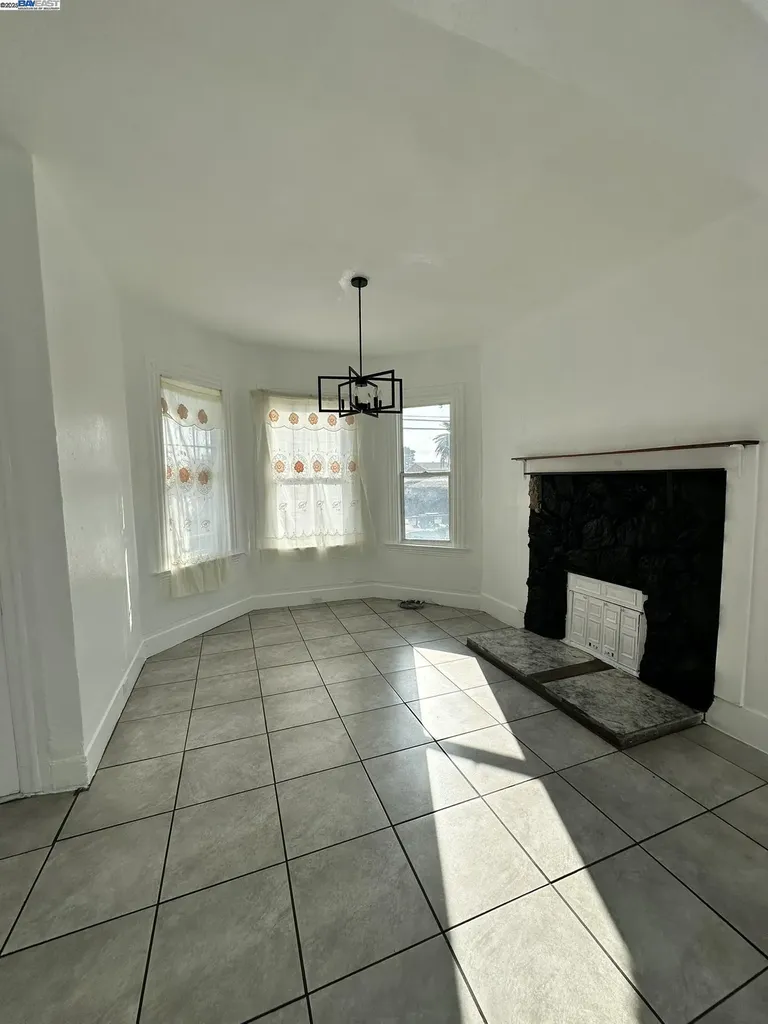 1725 96th Avenue Oakland CA 94603