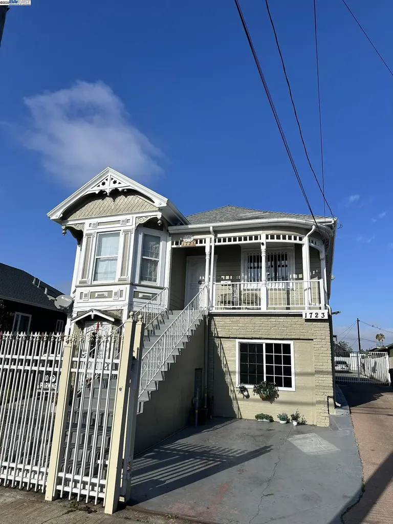 1725 96th Avenue Oakland CA 94603