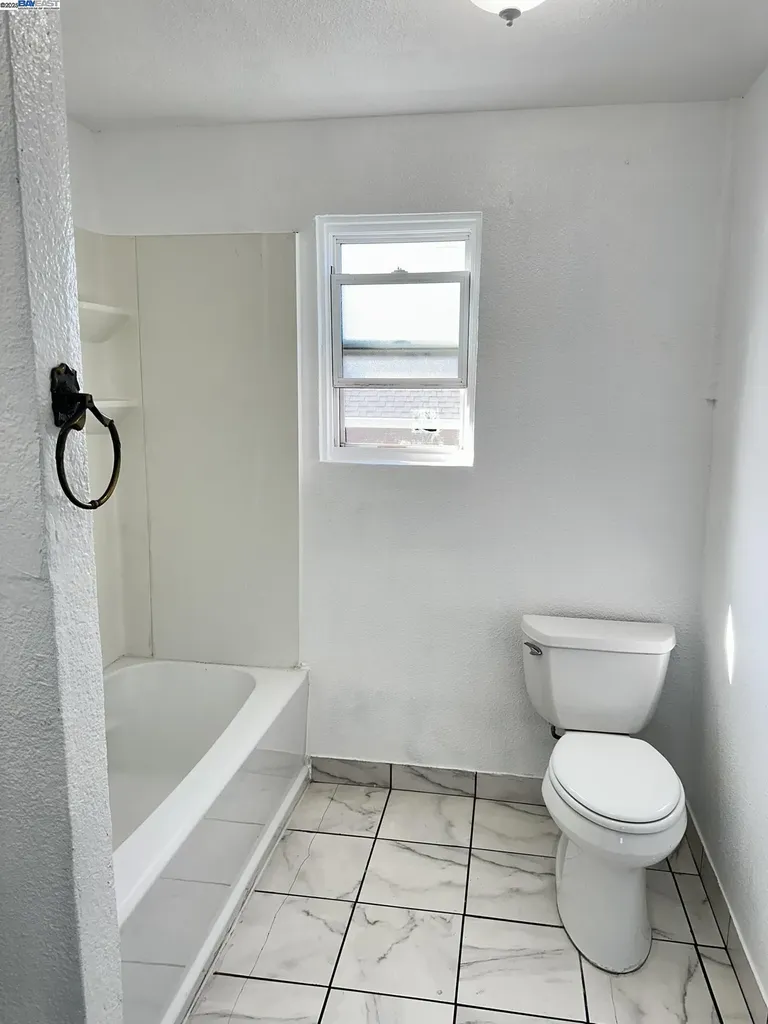 1725 96th Avenue Oakland CA 94603