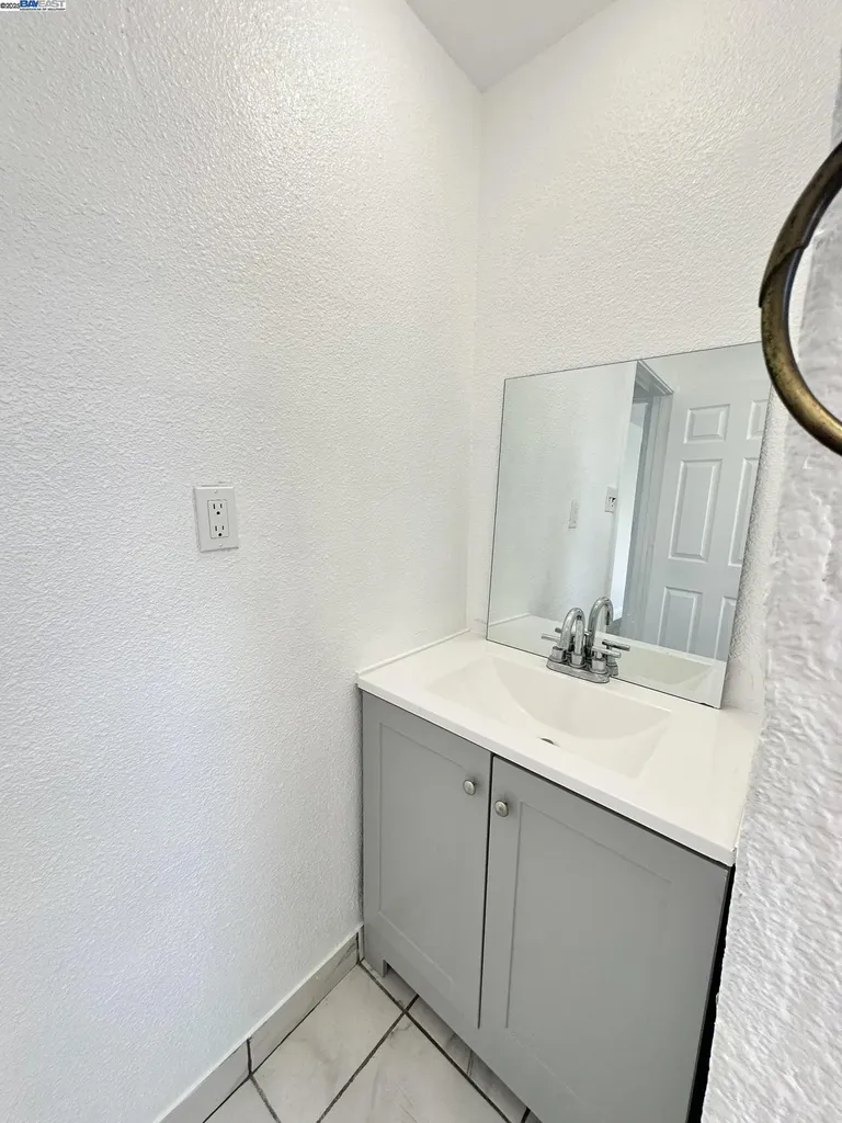 1725 96th Avenue Oakland CA 94603