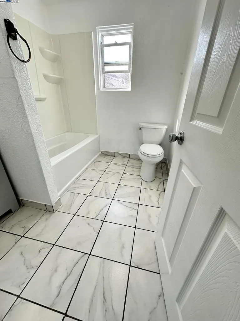 1725 96th Avenue Oakland CA 94603