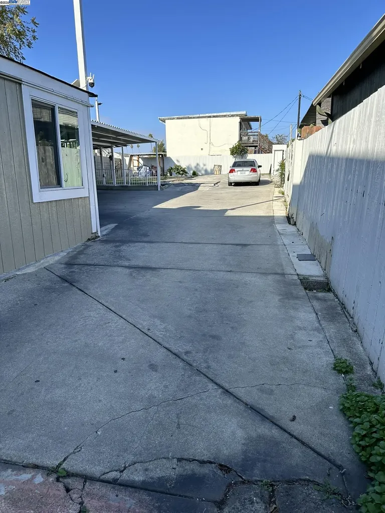 1725 96th Avenue Oakland CA 94603