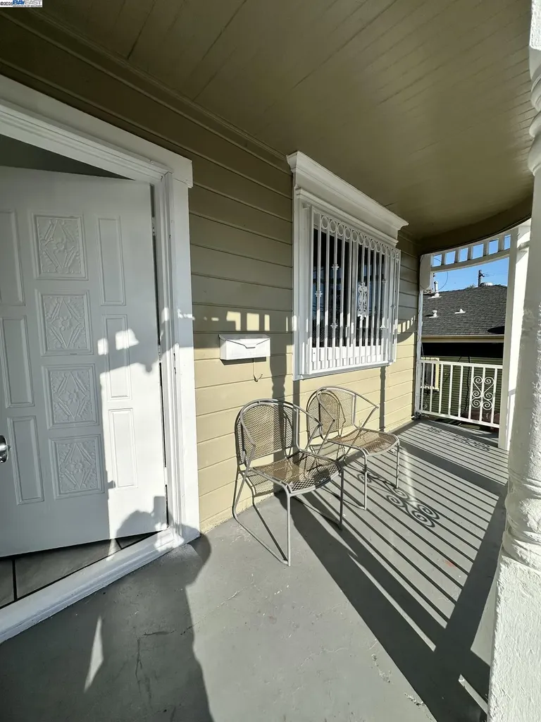 1725 96th Avenue Oakland CA 94603