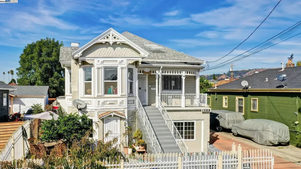 1725 96th Avenue Oakland CA 94603