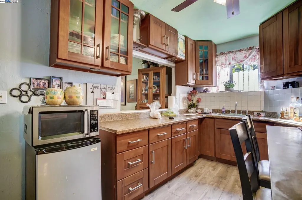 1725 96th Avenue Oakland CA 94603