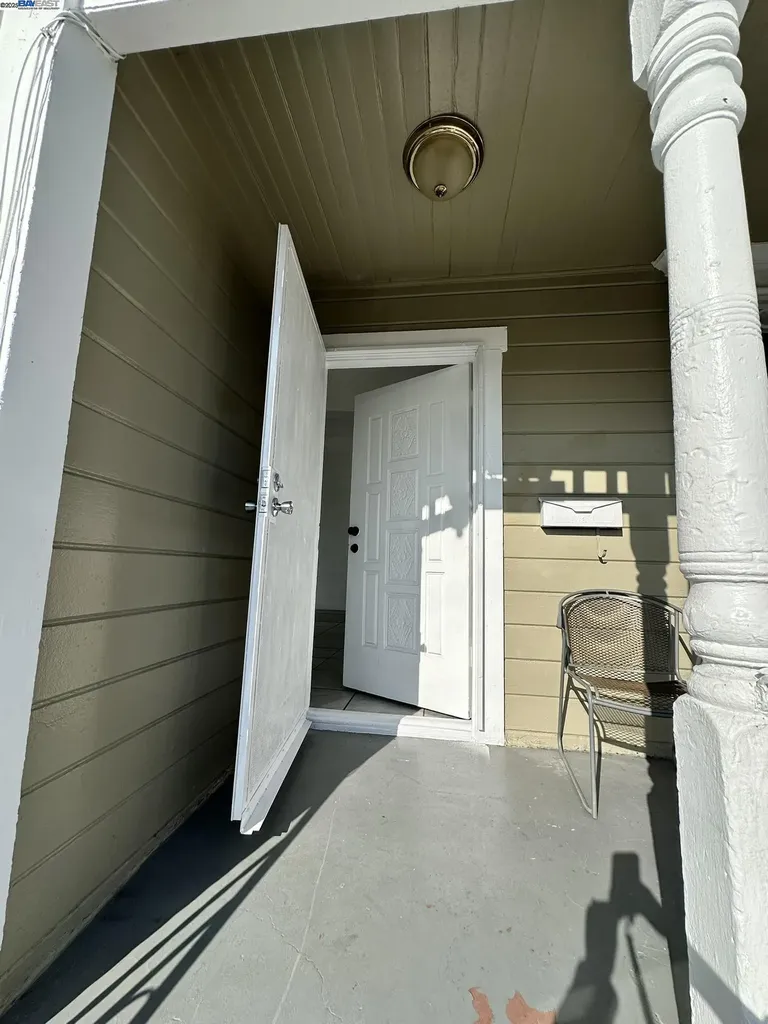 1725 96th Avenue Oakland CA 94603