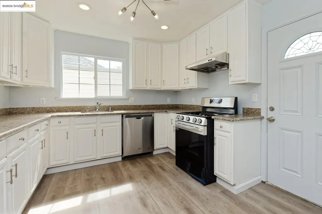 4251 Porter Street Oakland CA 94619