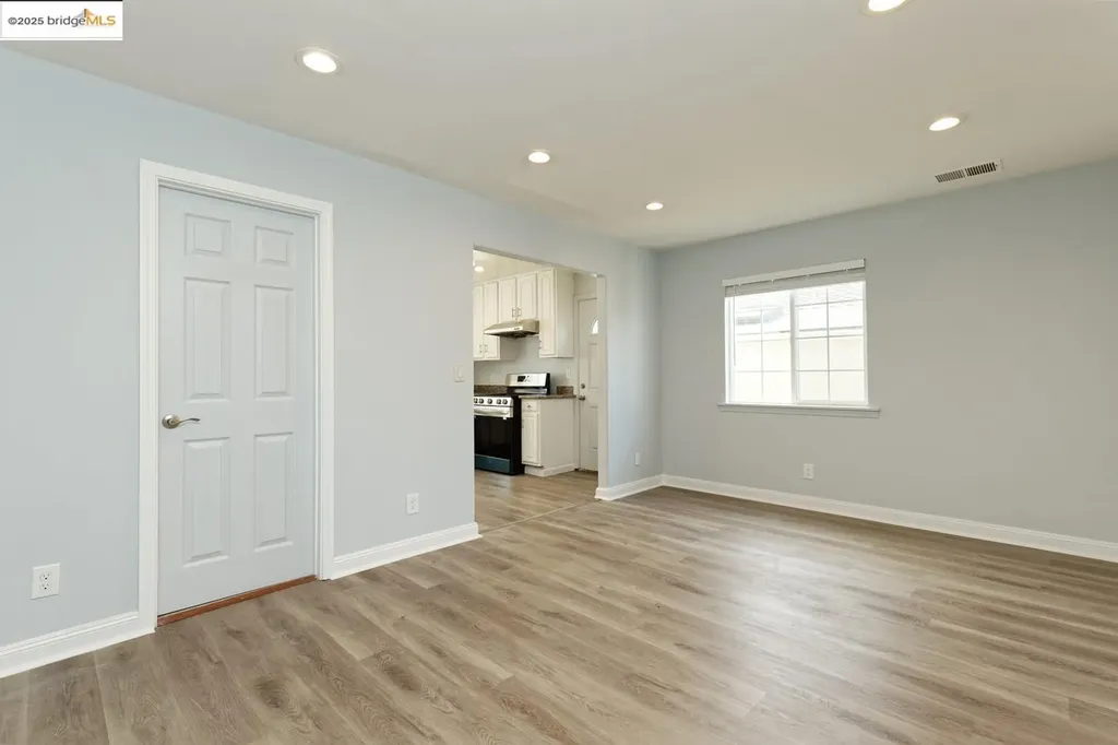 4251 Porter Street Oakland CA 94619