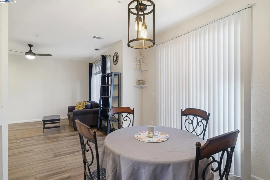10856 Glengarry Lane Dublin CA 94568