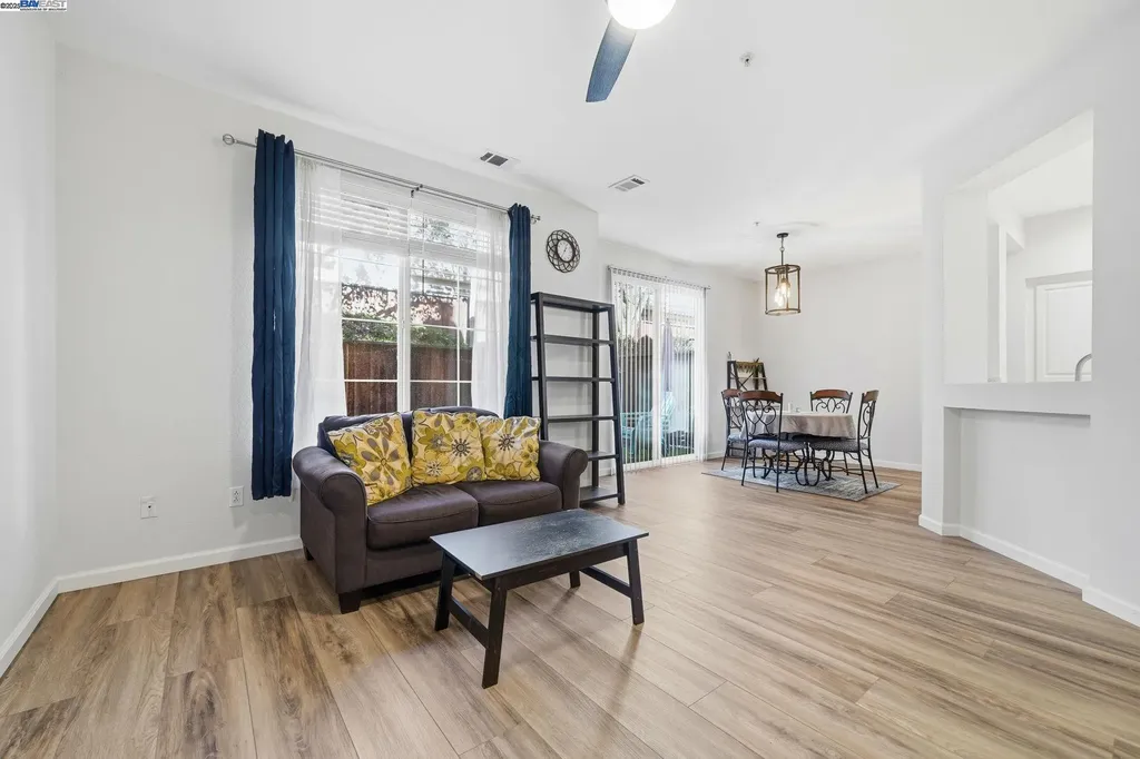 10856 Glengarry Lane Dublin CA 94568