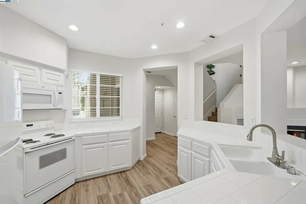 10856 Glengarry Lane Dublin CA 94568