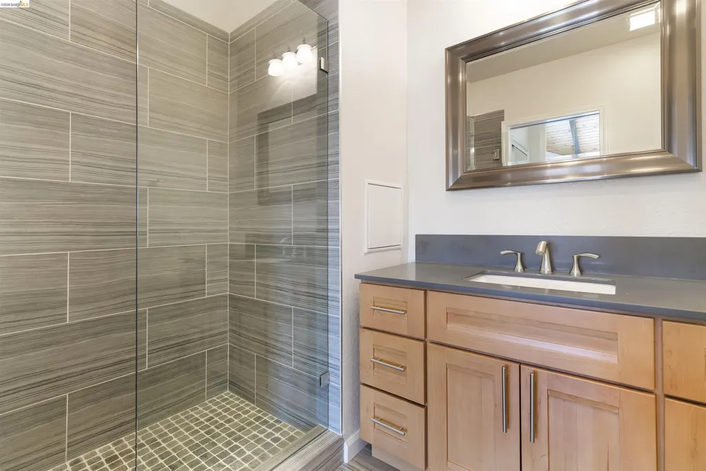 1881 Grand View Drive Oakland CA 94618