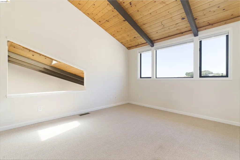 1881 Grand View Drive Oakland CA 94618
