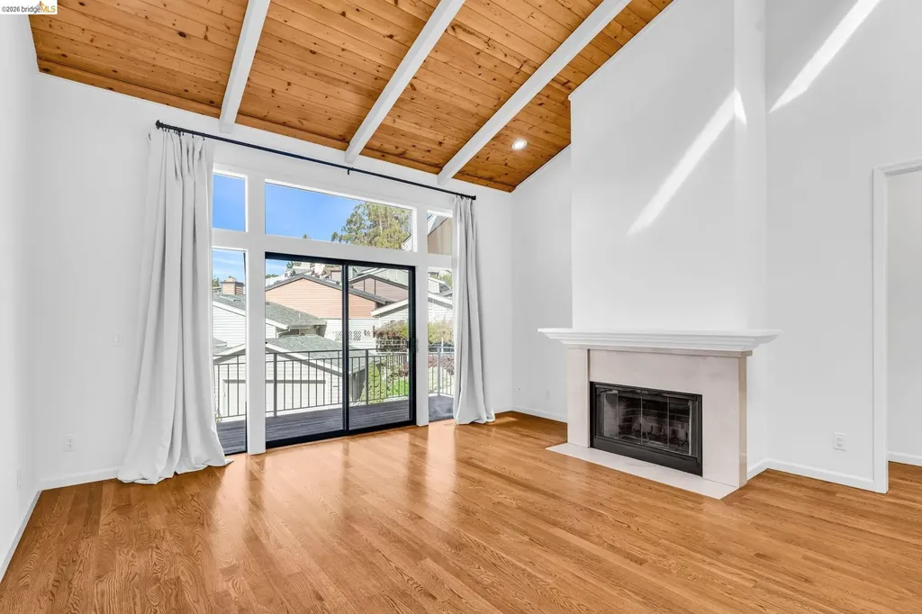 1881 Grand View Drive Oakland CA 94618