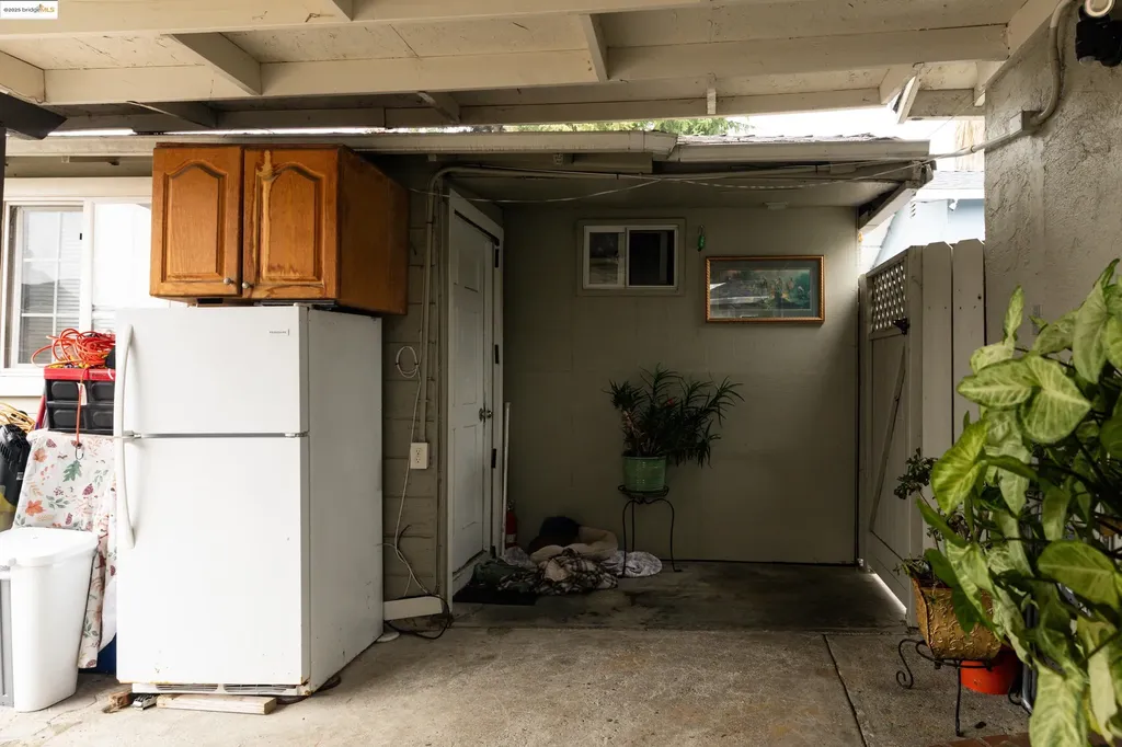 27777 12th Street Hayward CA 94544