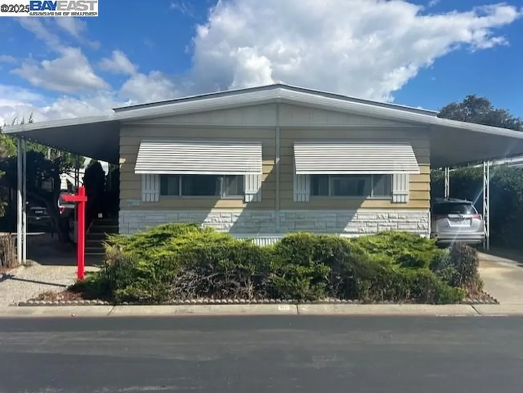 27920 Pueblo Serena Hayward CA 94545