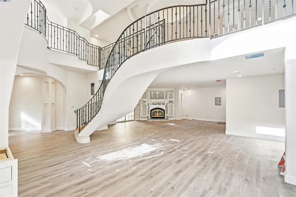 36215 Palomares Road Castro Valley CA 94552