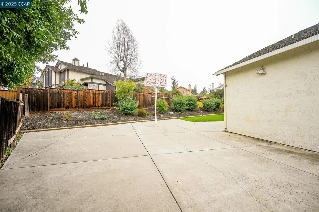 4601 Country Hills Drive Antioch CA 94531