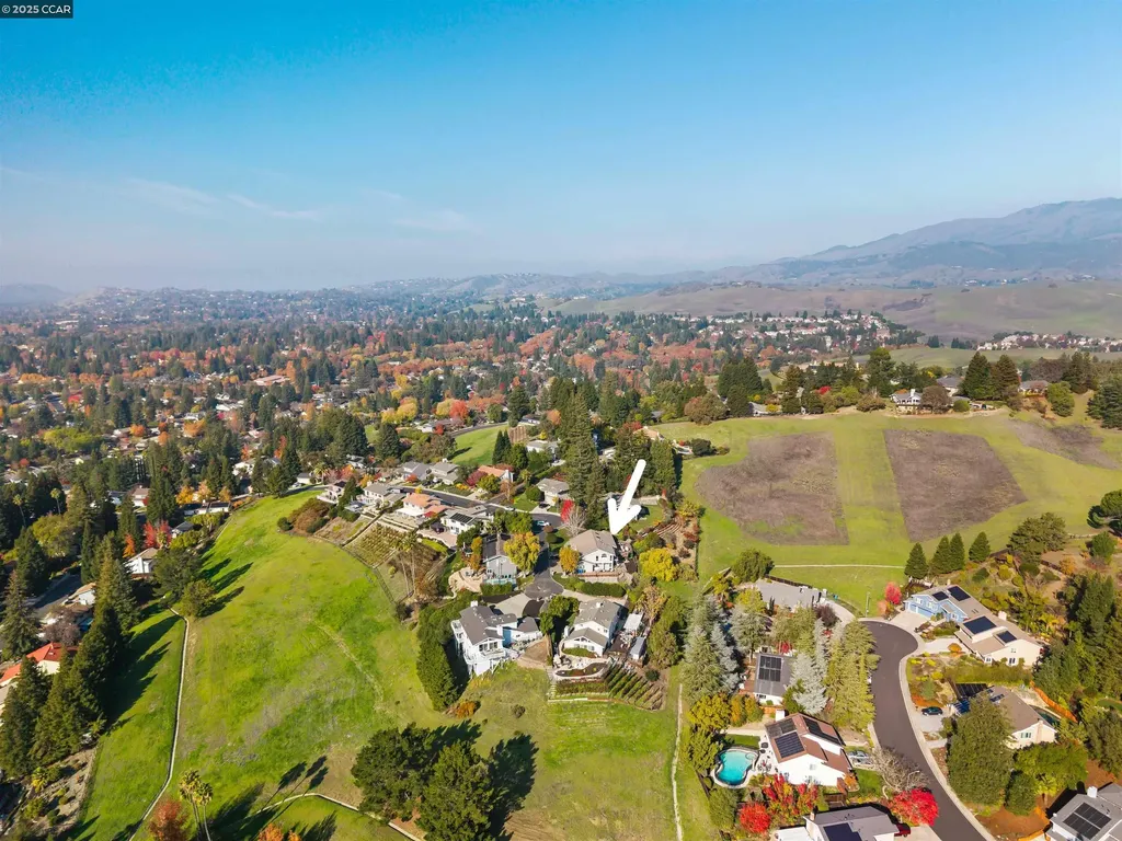 392 Paraiso Drive Danville CA 94526