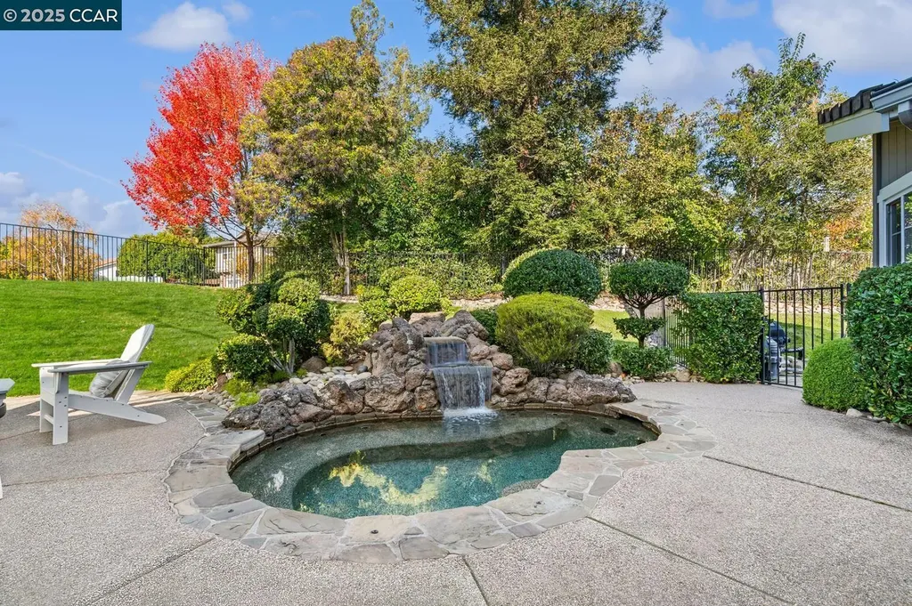 392 Paraiso Drive Danville CA 94526