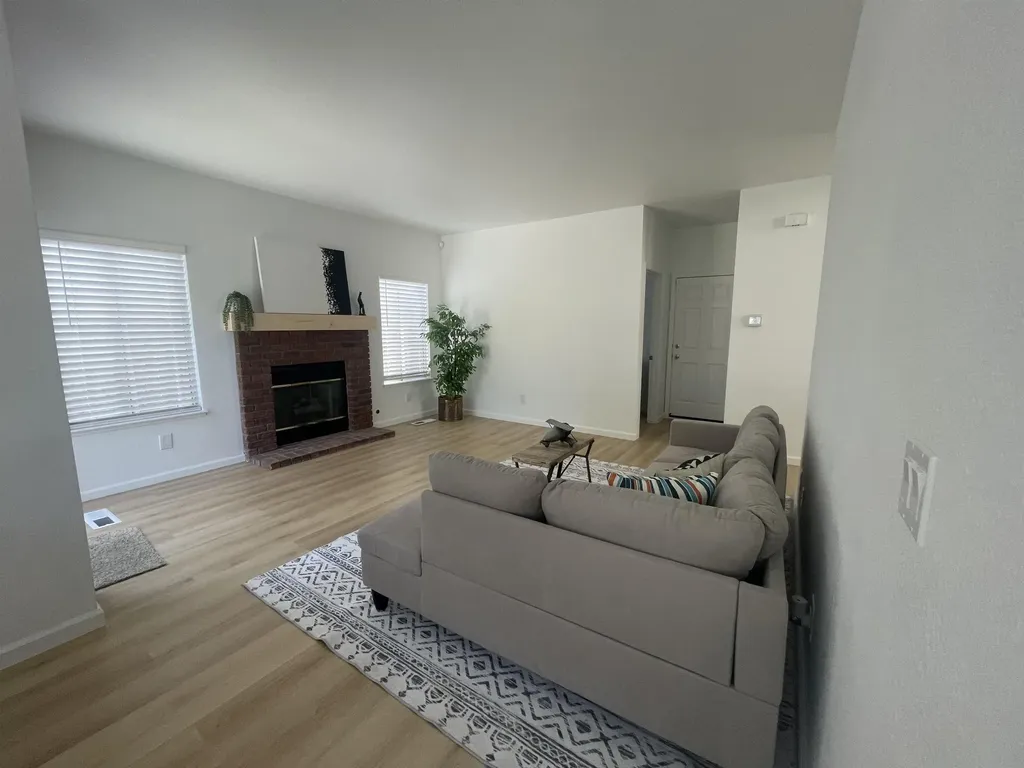 2117 Mark Twain Drive Antioch CA 94531