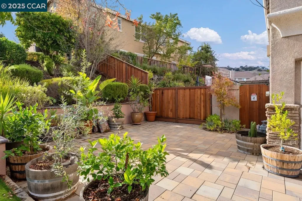 995 Rosehedge Court Concord CA 94521