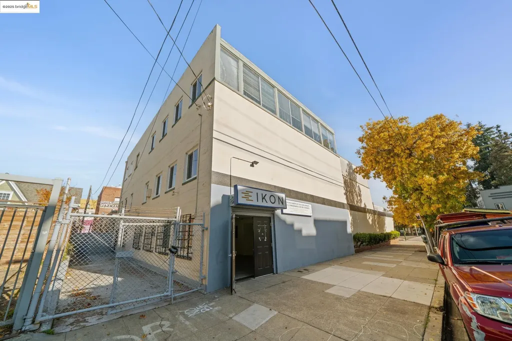 2505 Telegraph Avenue Oakland CA 94612