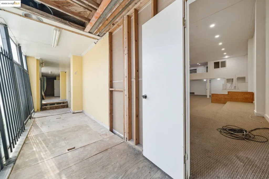 2505 Telegraph Avenue Oakland CA 94612