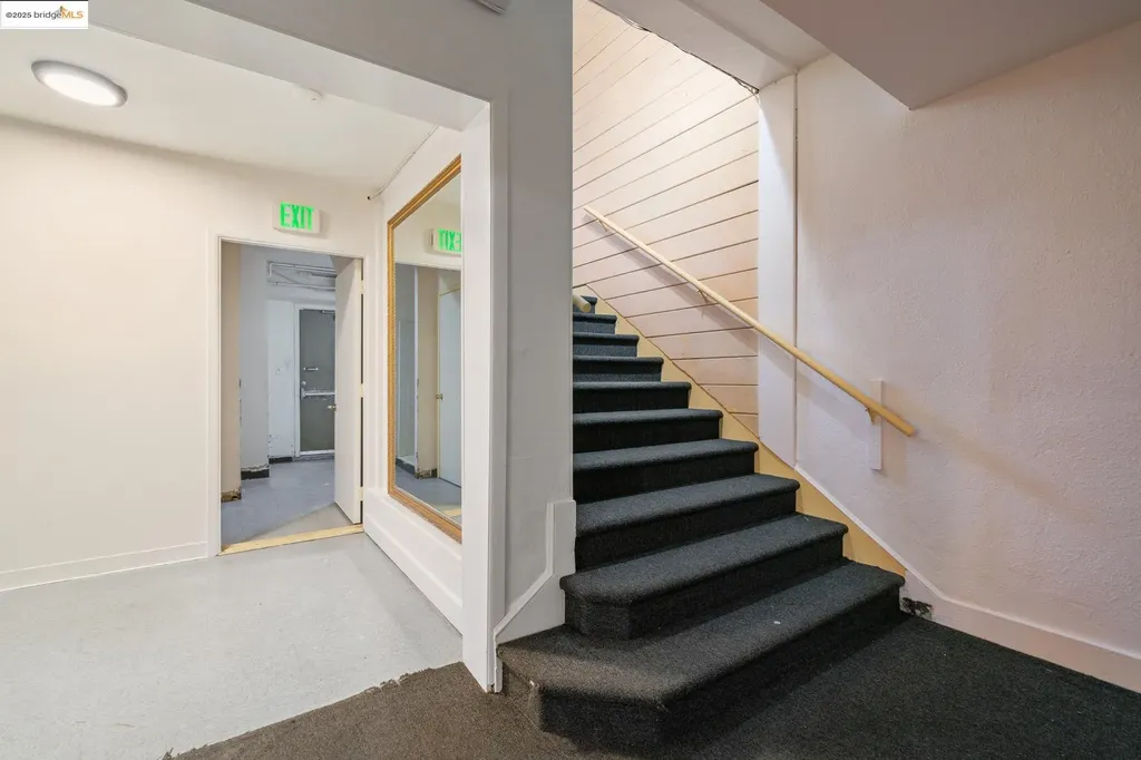 2505 Telegraph Avenue Oakland CA 94612