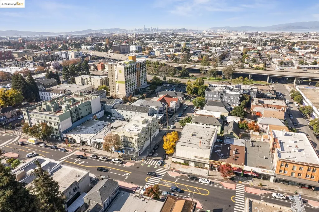 2505 Telegraph Avenue Oakland CA 94612