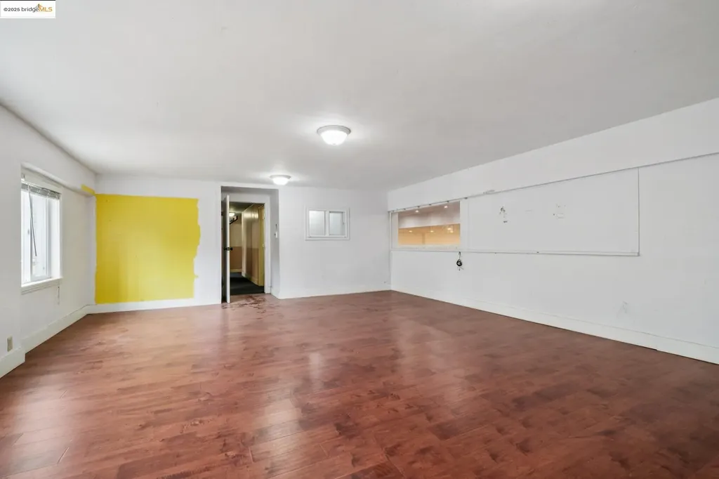 2505 Telegraph Avenue Oakland CA 94612