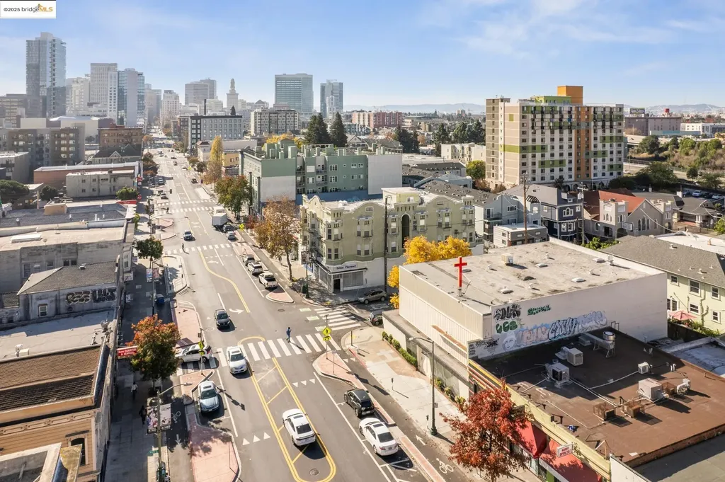 2505 Telegraph Avenue Oakland CA 94612