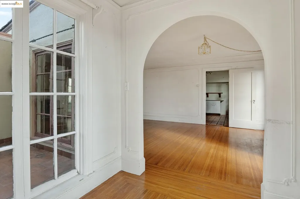 3710 Wisconsin Street Oakland CA 94619