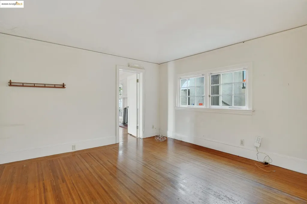 3710 Wisconsin Street Oakland CA 94619