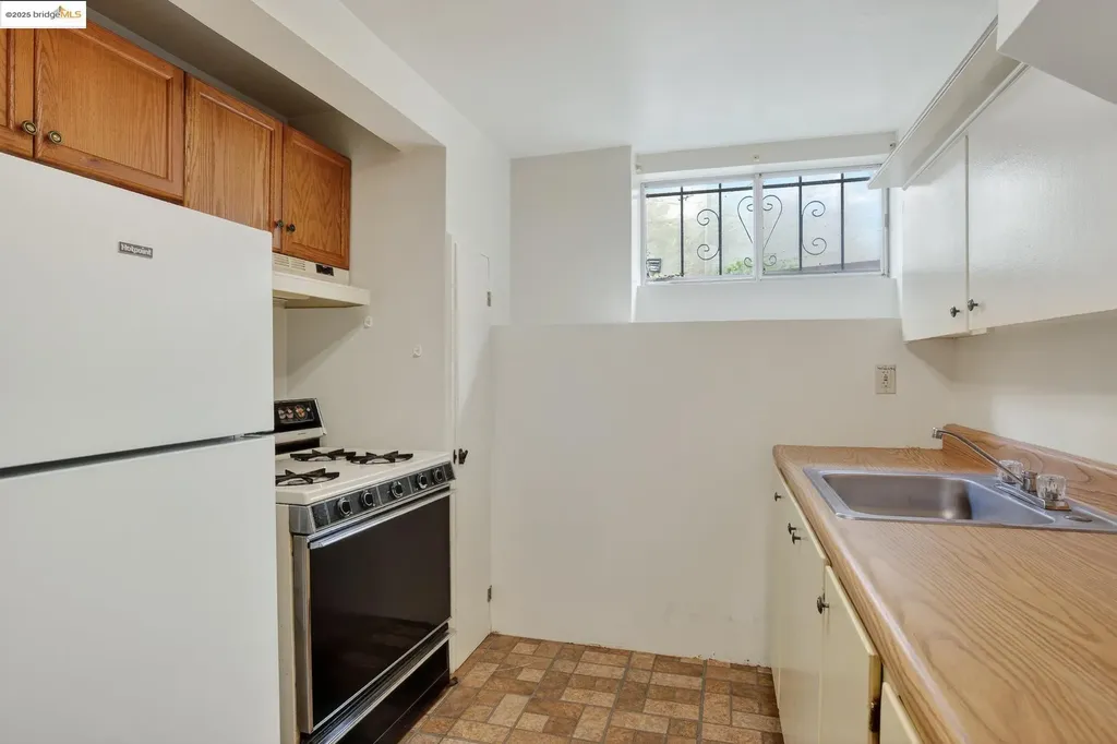 3710 Wisconsin Street Oakland CA 94619