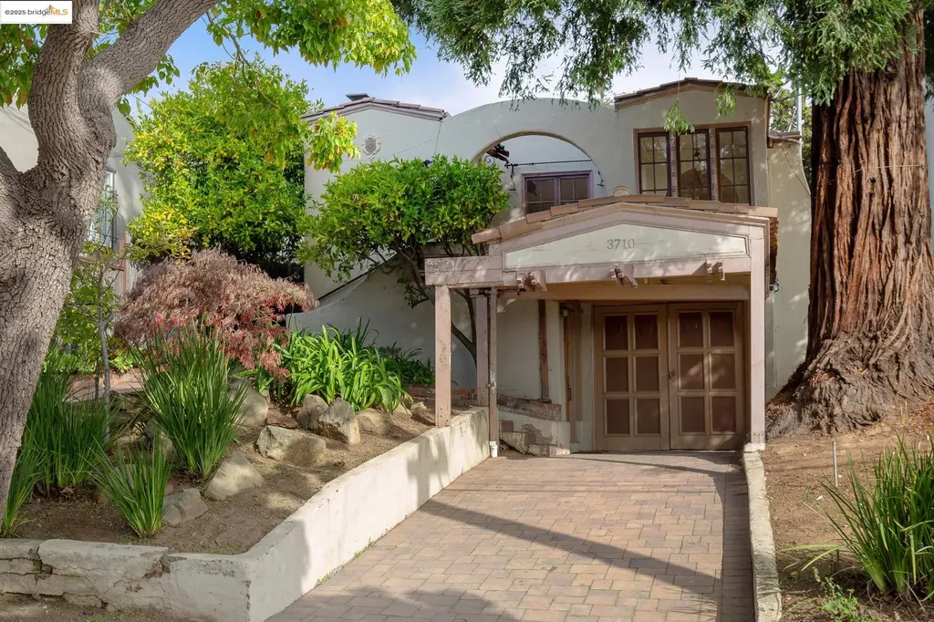 3710 Wisconsin Street Oakland CA 94619