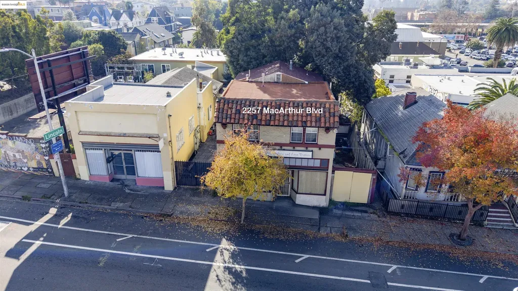 2257 Macarthur Boulevard Oakland CA 94602