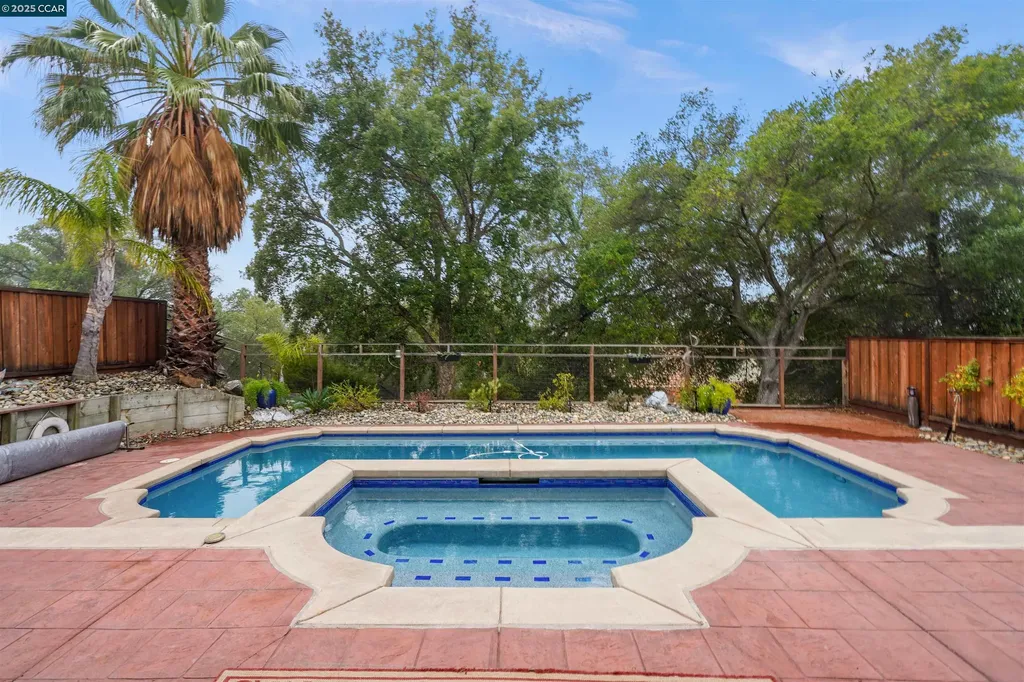 2063 Bluerock Court Concord CA 94521