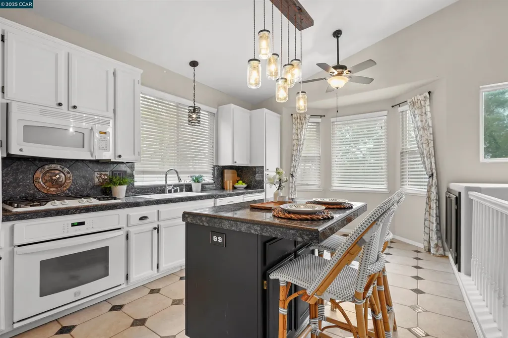 2063 Bluerock Court Concord CA 94521