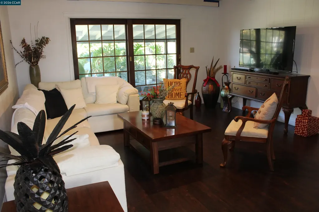 330 W Cypress Road Oakley CA 94561