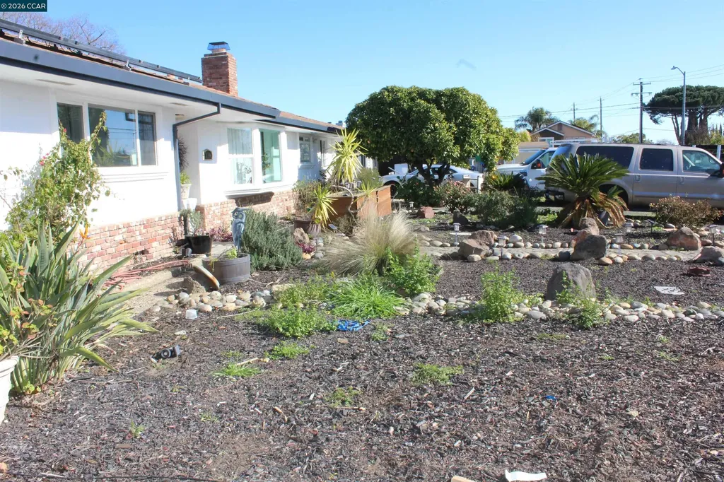 330 W Cypress Road Oakley CA 94561