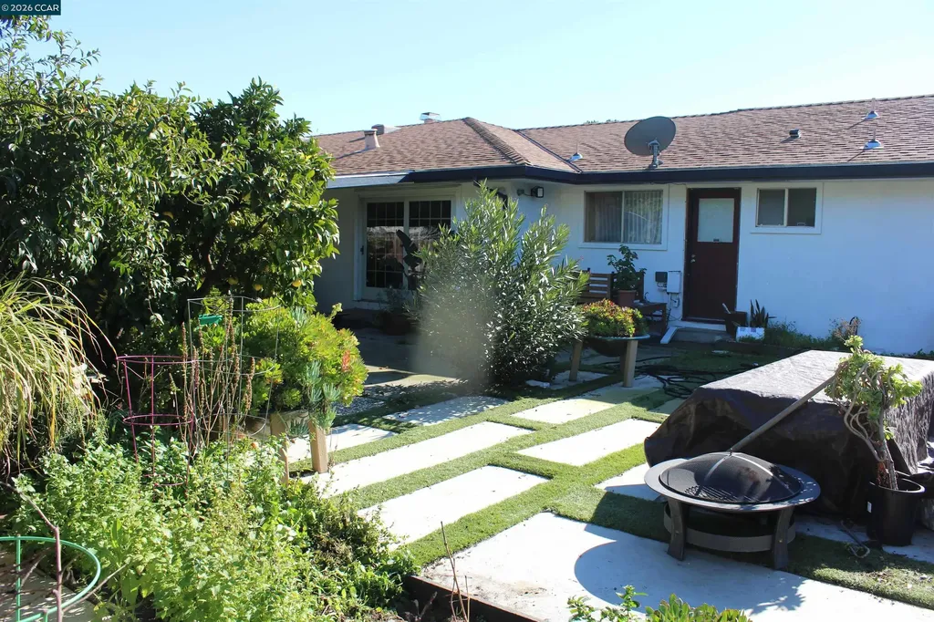 330 W Cypress Road Oakley CA 94561