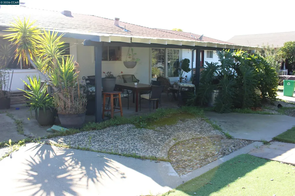 330 W Cypress Road Oakley CA 94561