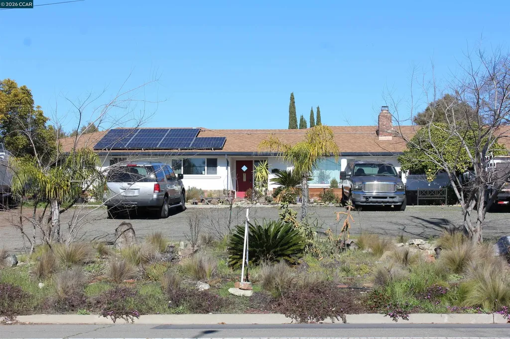 330 W Cypress Road Oakley CA 94561