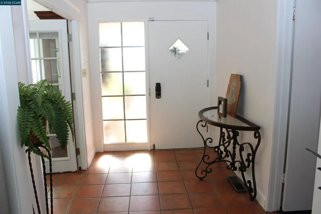 330 W Cypress Road Oakley CA 94561