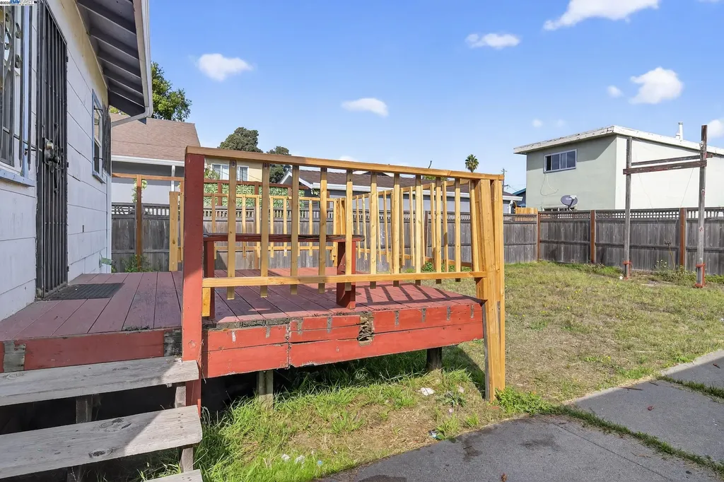 7412 Weld Street Oakland CA 94621