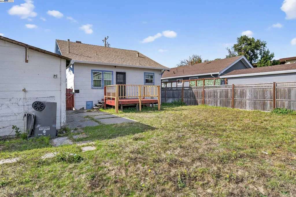 7412 Weld Street Oakland CA 94621