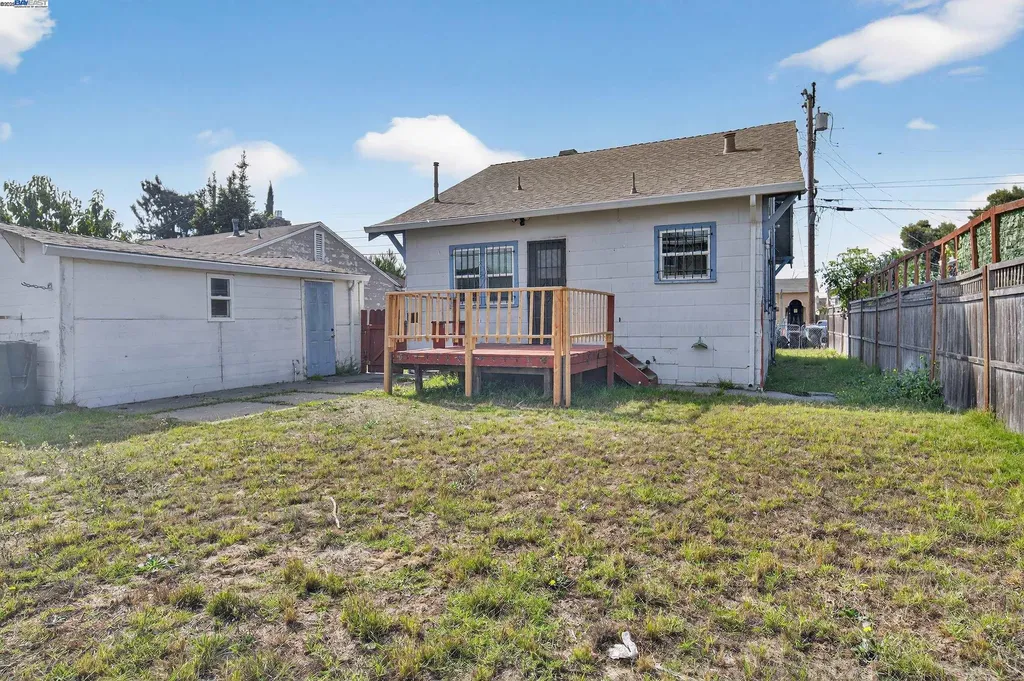 7412 Weld Street Oakland CA 94621