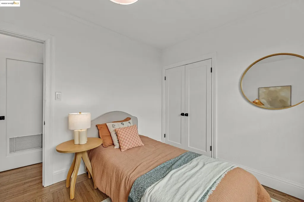 1515 Derby Street Berkeley CA 94703